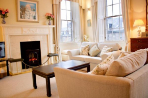  Period Property on Castle Street - Sleeps 6  Эдинбург